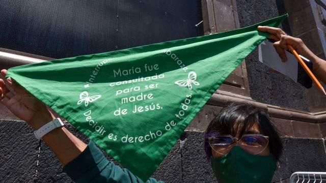 Lee más sobre el artículo Exigen aborto legal al Congreso de Edomex